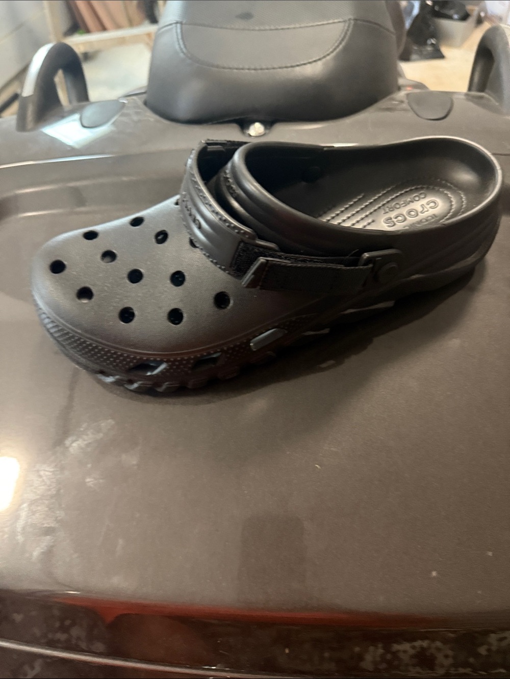 Men’s crocs